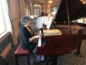Our lovely pianist for the evening!